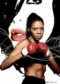 少女拳击视频,青春热血,挥洒拳台